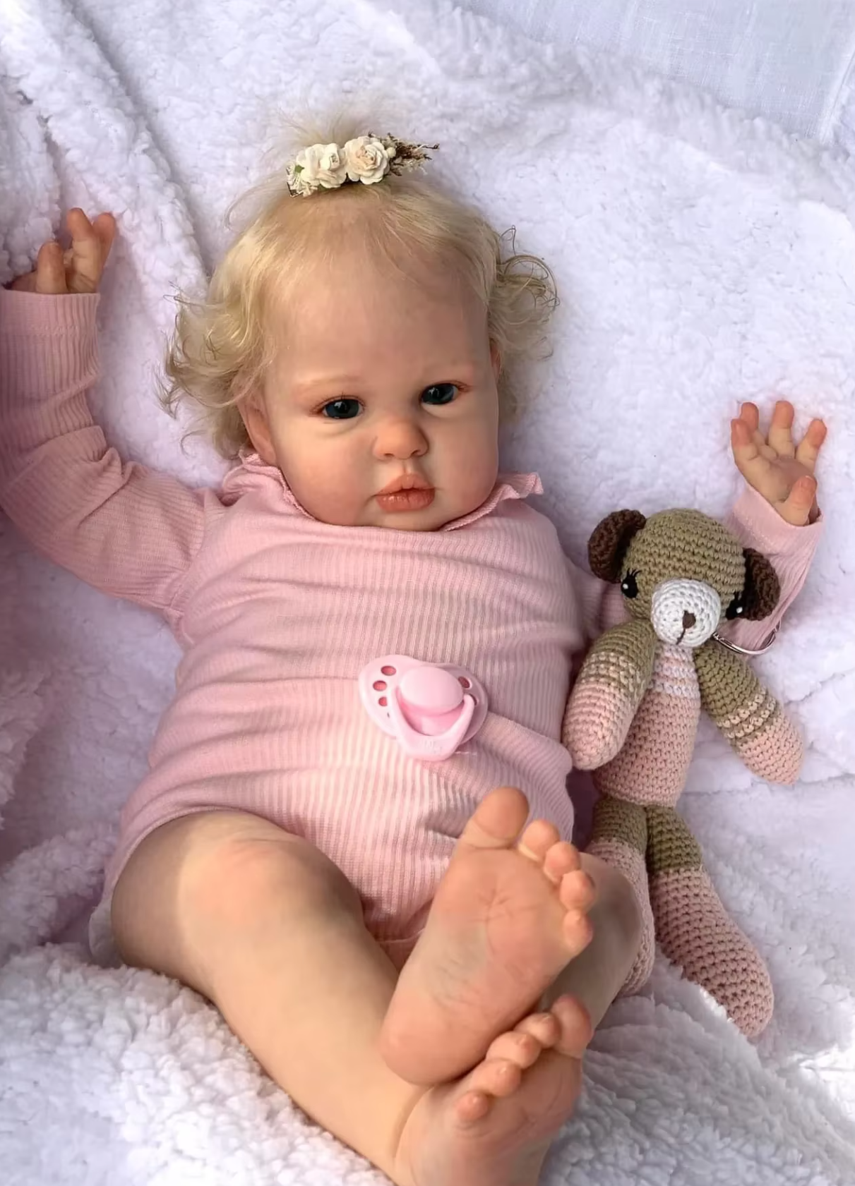 Ellie: 24-Inch Lifelike Reborn Baby Girl Doll with Hand-Rooted Hair – A Cuddly Companion