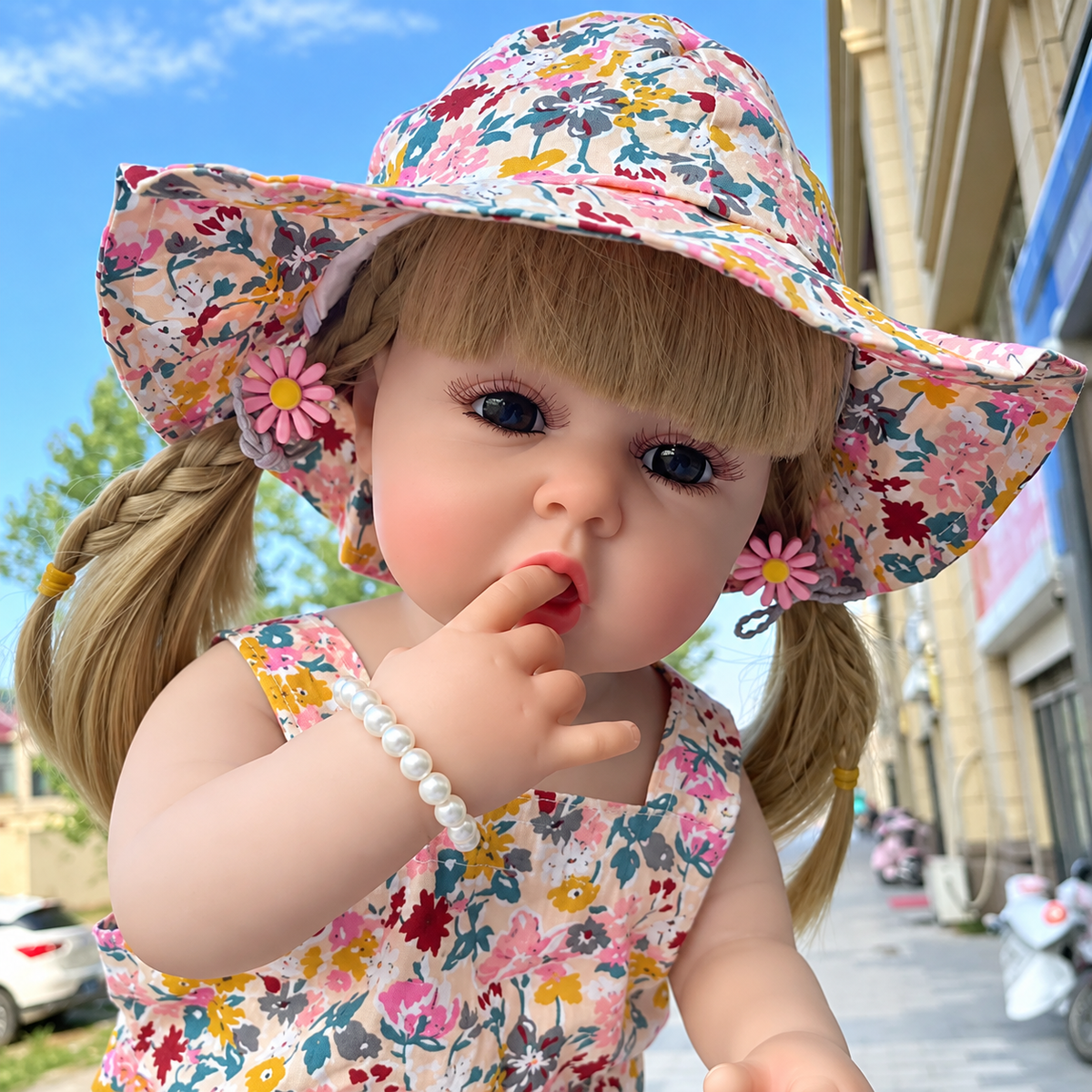 55 cm Toddler Reborn Girl Doll with Long Braidable Hair - 55 cm Realistic Silicone Baby