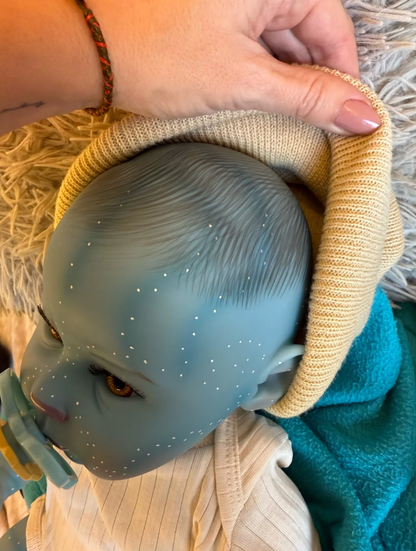 Avatar-Inspired Glow-in-the-Dark Reborn Doll “Nova” – 50 cm, with 3D-Painted Skin & Visible Veins