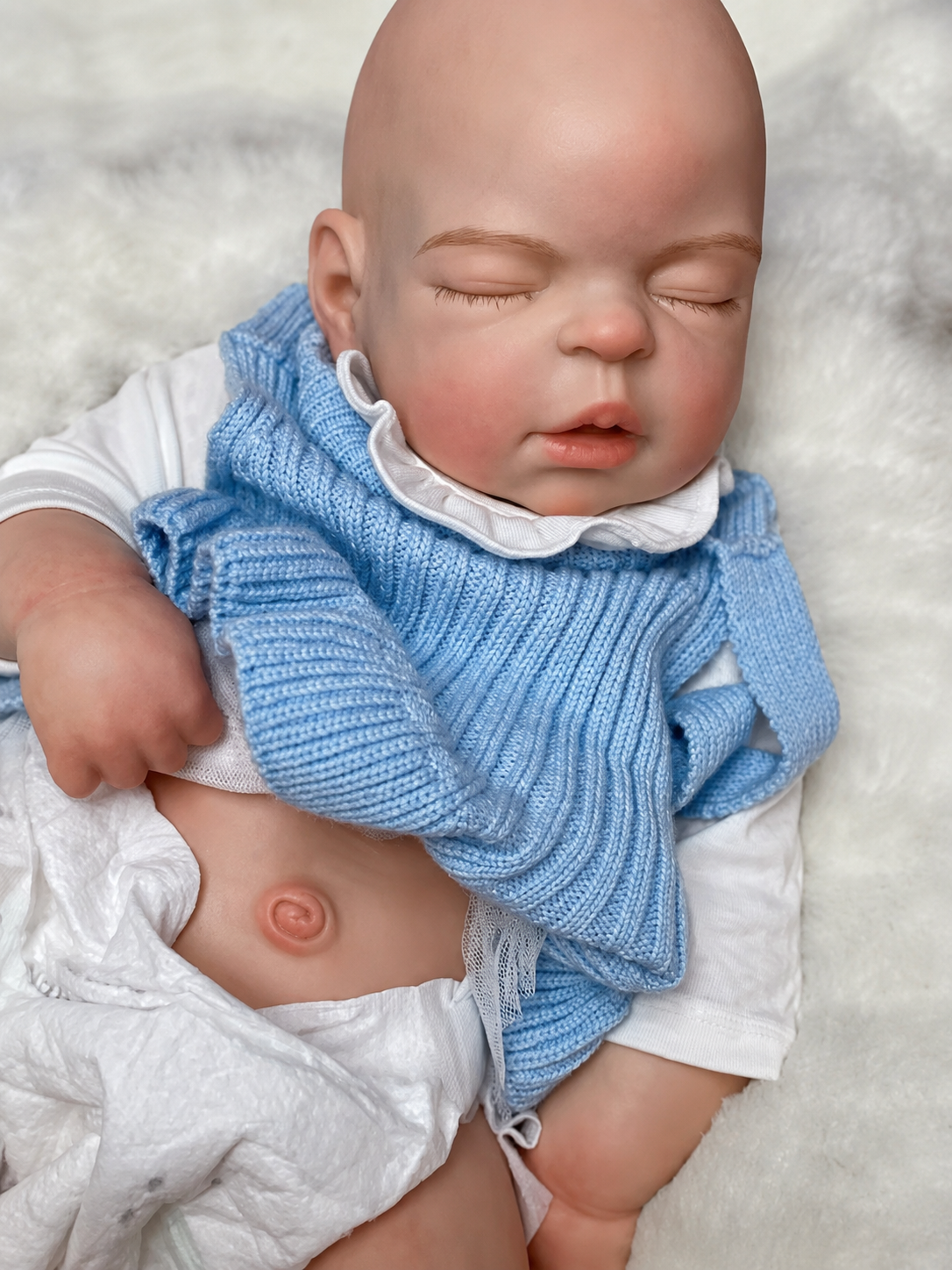 Willow – 55 cm Full Body Silicone Reborn Baby Girl Doll