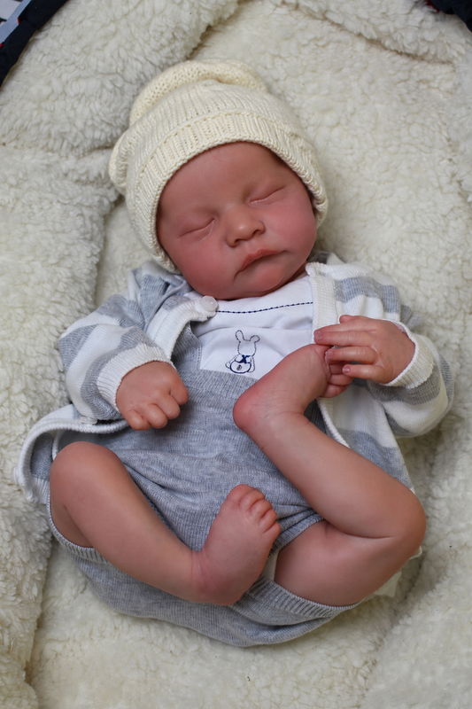 Newborn Reborn Baby Doll - 17-Inch Lifelike Toddler with 3D Skin Tone